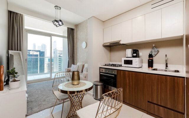 DAMAC Vera 1BR with Downtown View