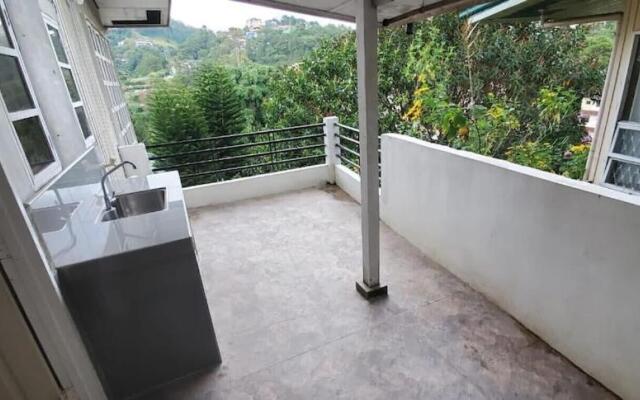 The Magical Pines - 3 Outdoor Spaces with Views :)