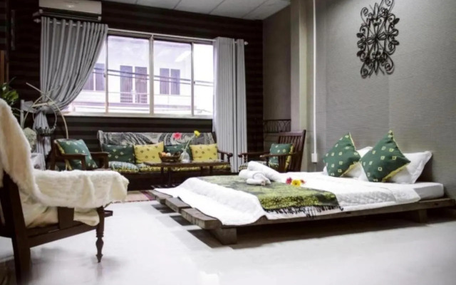 NHÀ SAIGON | Rustic Style & Spacious Room L3
