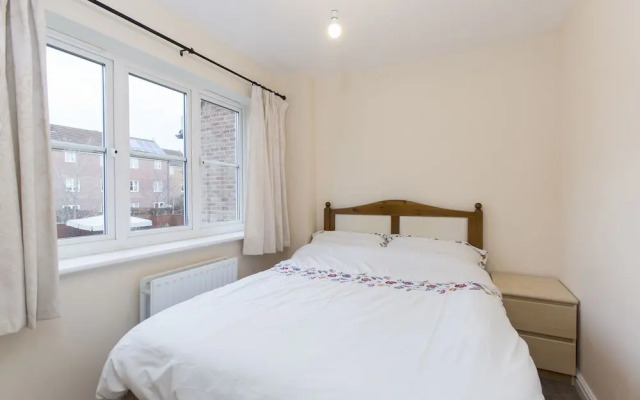 5 Rosebay Gardens