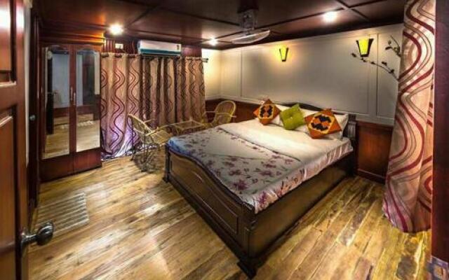 Pondicherry Houseboats