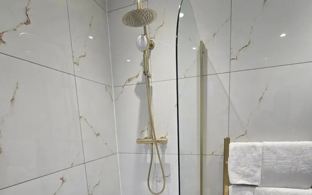 1BR Sleeps6 Elizabethline Ws98