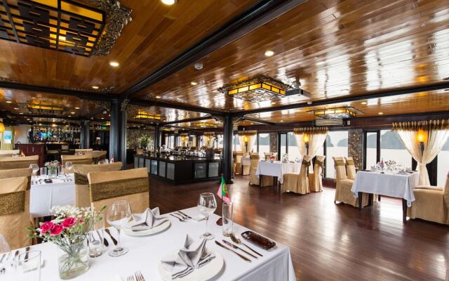 Verdure Lotus Grandeur Cruise