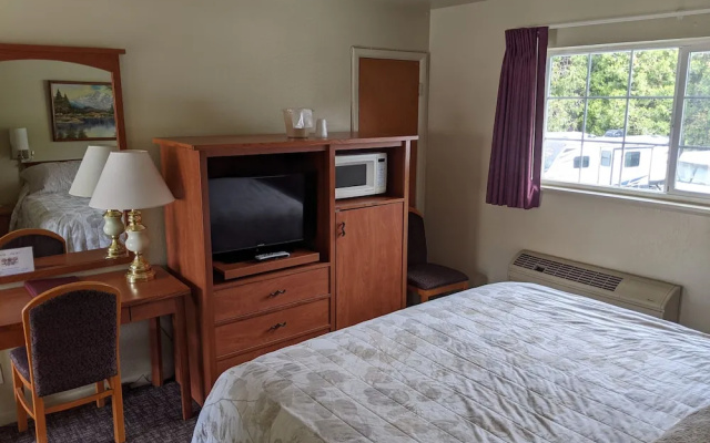 Hi-Lo Motel, Cafe and RV Park Mount Shasta Area