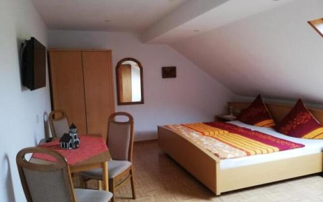 Weingut und Gästehaus Alfons Bollig