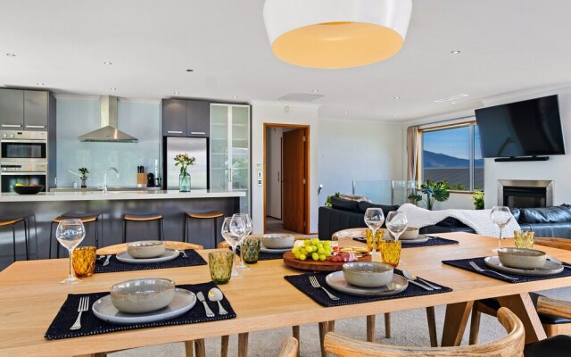 Central Wakatipu Haven – Queenstown Holiday Home