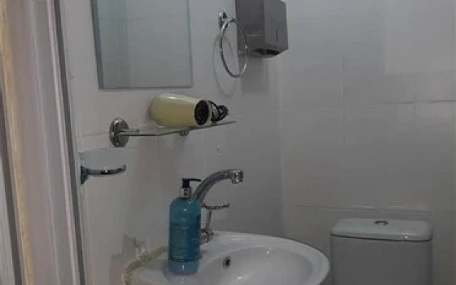 Taksim Nefti Residence