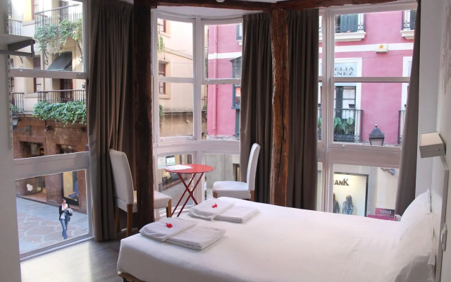 Pensión AliciaZzz Bed & Breakfast