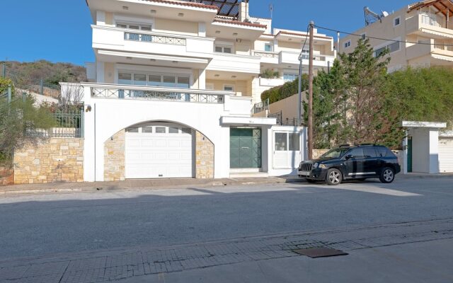Spacious Villa in Saronida With Swimming Pool