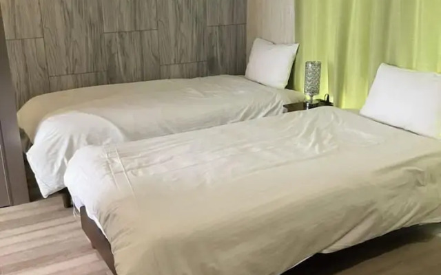 New Normal Condo in KENCHOMINAMIGUCHI