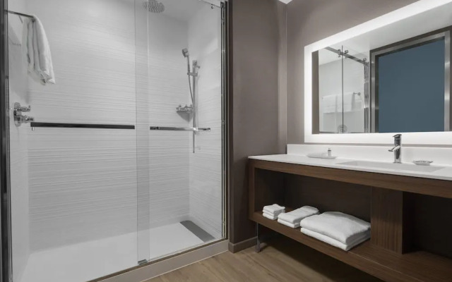 AC Hotel Columbus Downtown