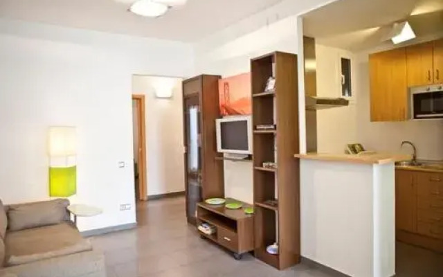 AB Eixample Derecho Apartments
