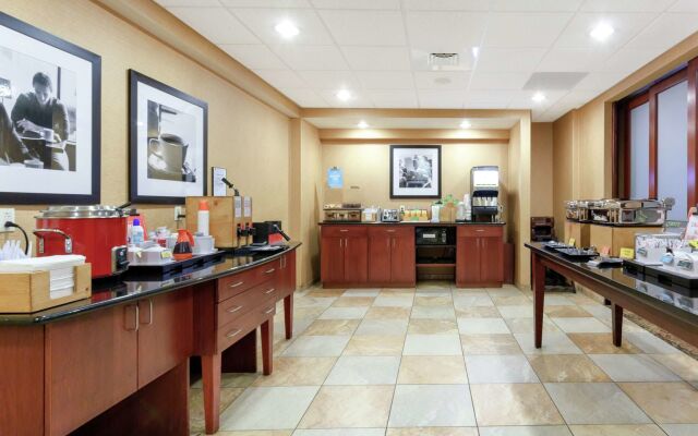 Hampton Inn & Suites Port Richey