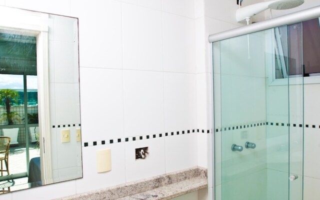 FL003 3 Bedroom Apartment By Senstay