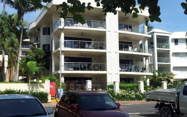 Trinity on the Esplanade Luxury Villa's Cairns