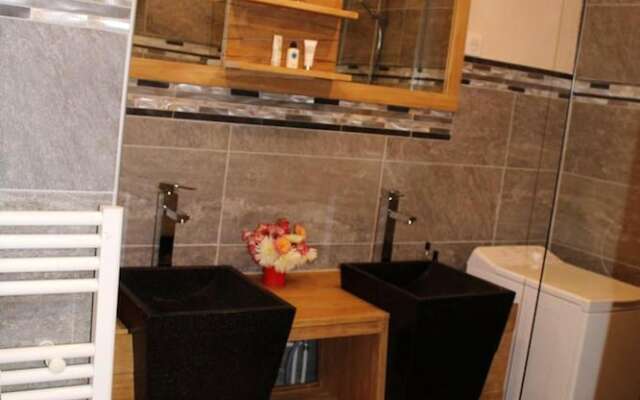 Apartment with 3 Bedrooms in Villaroger, with Wonderful Mountain View And Wifi - 30 M From the Slopes