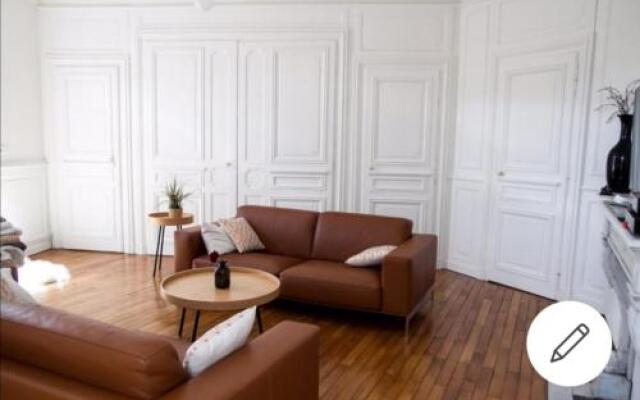 Grand Appartement Haussmannien 160m2