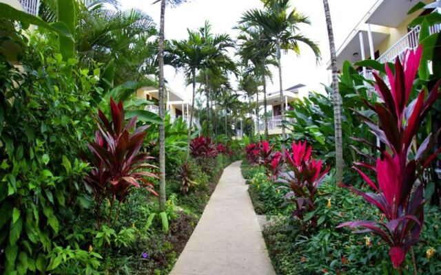 Negril Palms