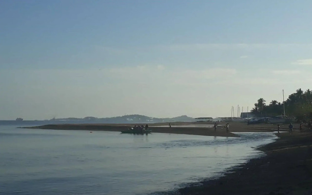 HangOut Beach & Resort