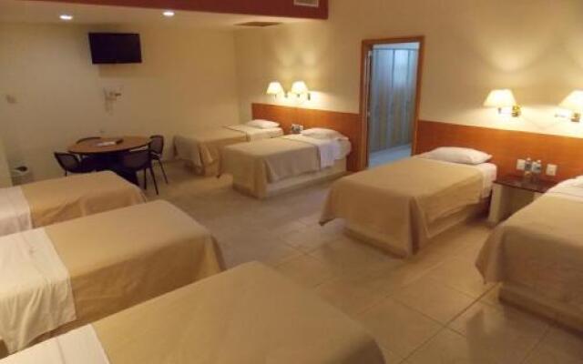 Cypres Hotel & Suites