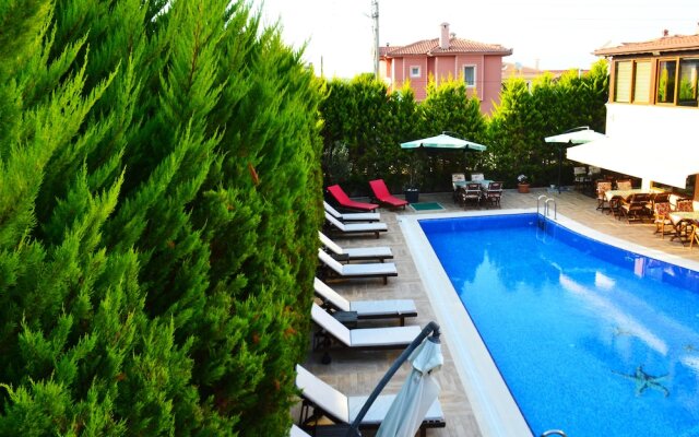 Cunda Giritlioğlu Otel Adult Only +12