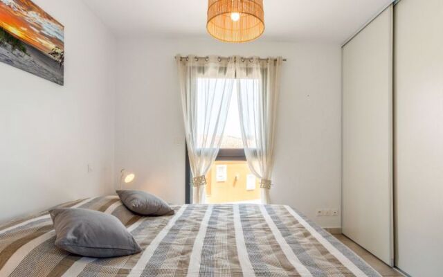 Le Clos Des Alberes 26035