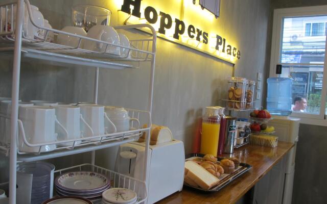 Hoppers Place Donmuang Room