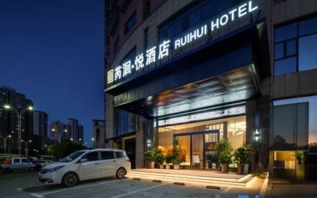 RuiHuiYue hotel