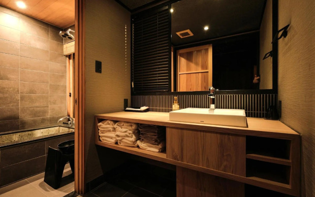 Tsumugi Hachijominamotocho