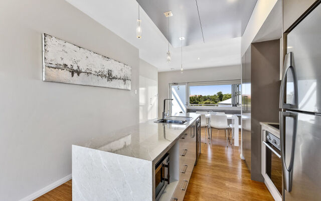 Aloha Waterfront Properties