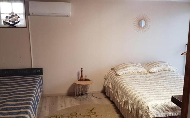 Gite Des Quinconces (Adults Only)