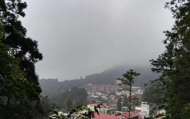 Qun Feng Hotel
