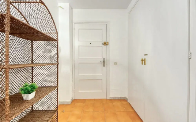 Posh Apartment Near Canyelles Petites