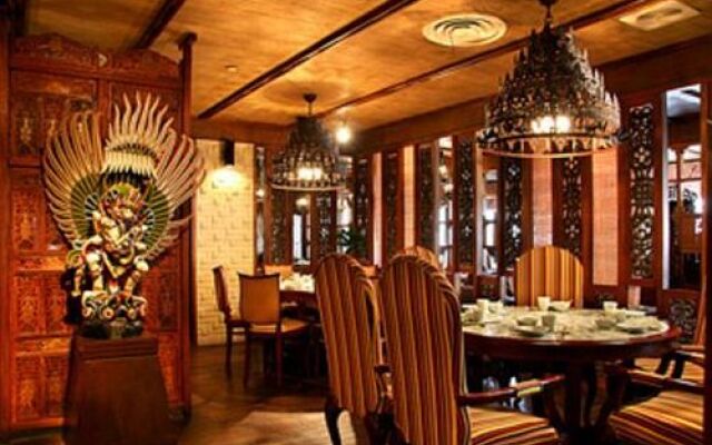 Hangzhou Commercial Center Hotel