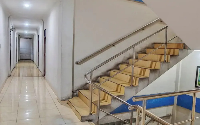 OYO 91706 Hotel Serena Anggrek
