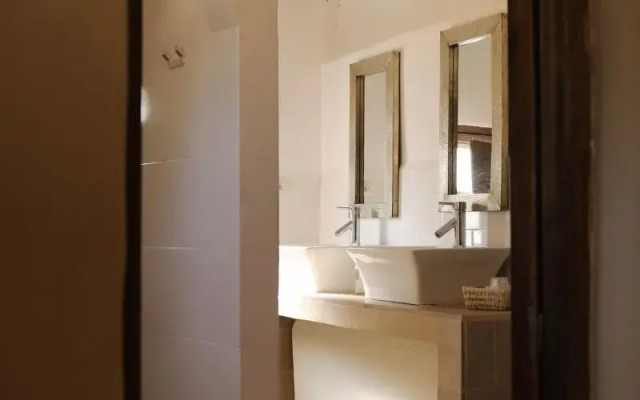 Le Petit Hotel du Flouka