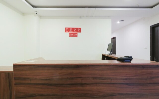 Sujatha Nirmala Convent Road by OYO Rooms