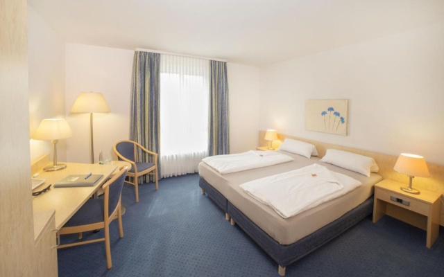 Fairway Hotel
