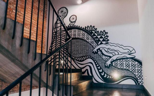 Black Swan Hostel