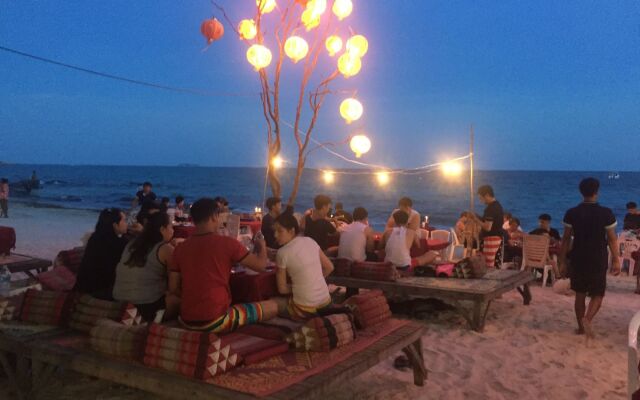 Sea Breeze Resort