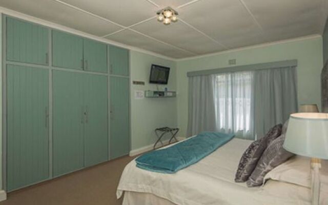 Whale Coast Lodge