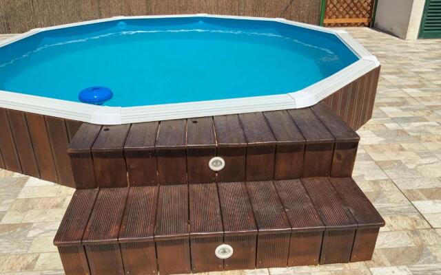 Guest House Alfarrobeiras