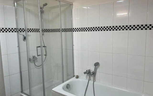 Große moderne Ferienwohnung, ruhige Innenstadtlage