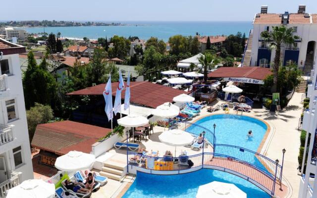 Joker Side Hill Suite Hotel