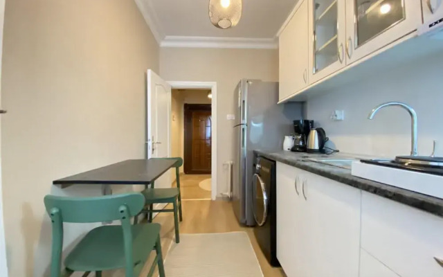 Missafir Chic Flat Near Shopping Malls in Sisli