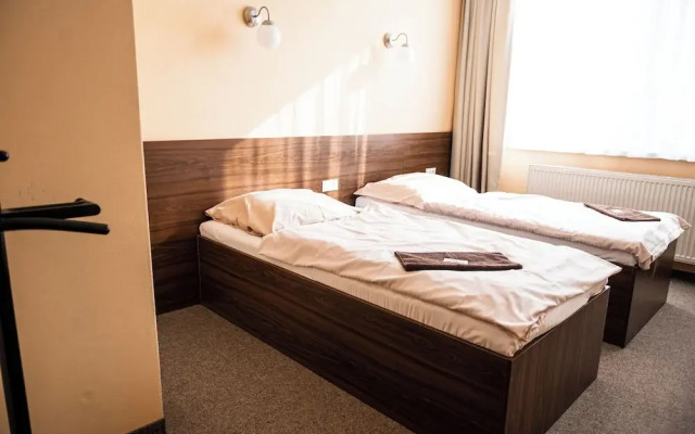 Hotel SAD, Turistická Ubytovňa *