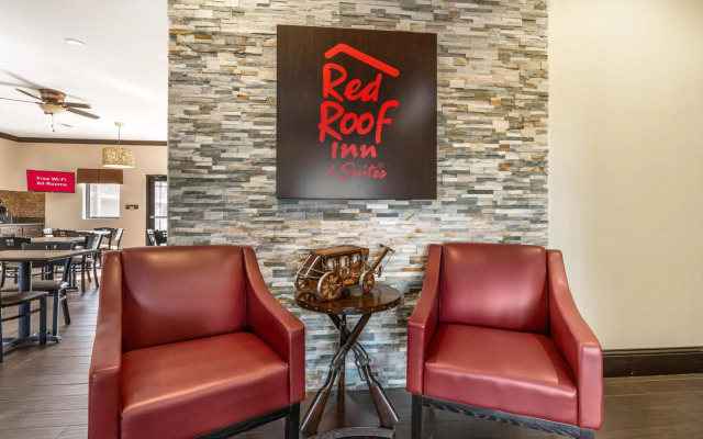 Red Roof Inn & Suites Sulphur Springs