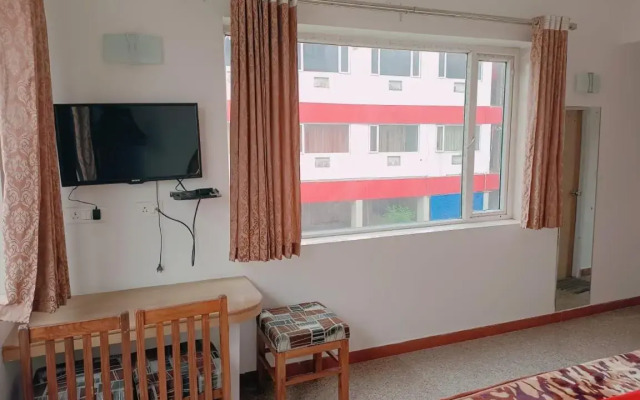Staygo Hotel Near Shantikunj Bhupatwala