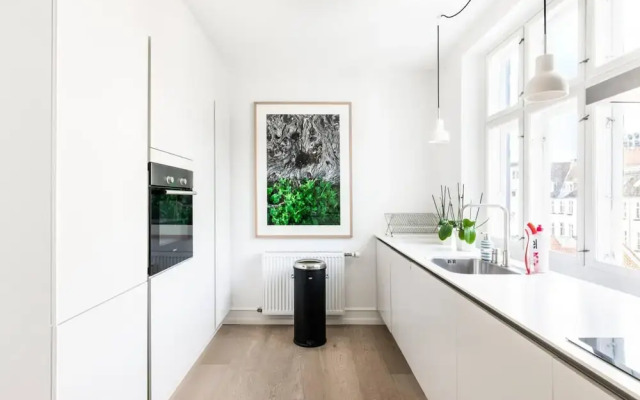Dinesen Collection Condo by Royal Theatre