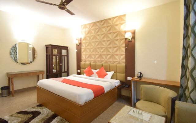 Capital O 11567 Hotel Shivalik Hills
